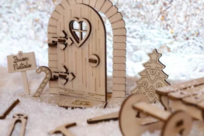 La Porta dell’Elfo di Babbo Natale: Un’Idea Magica per Aspettare il Natale