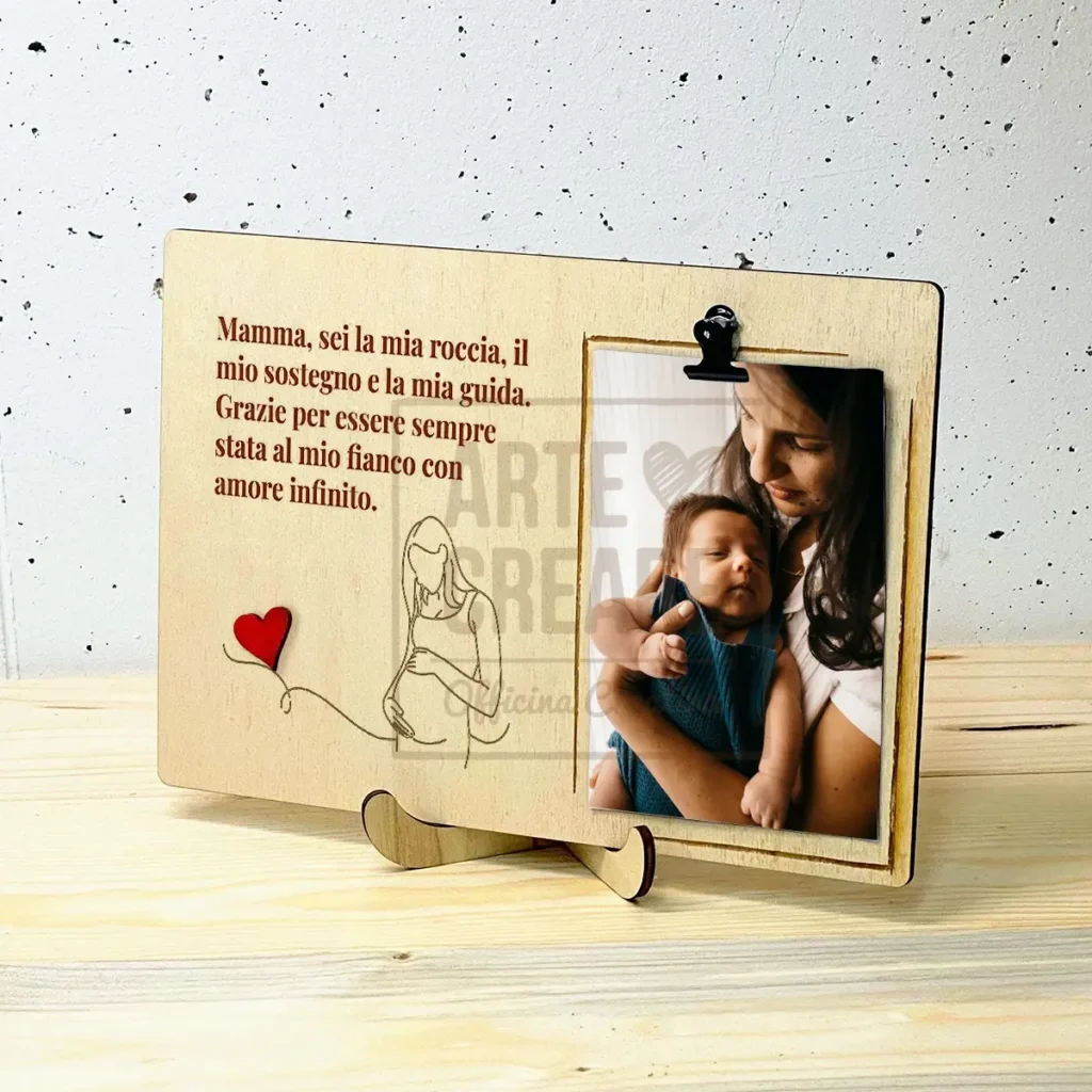 Cornice in legno con frase incisa per la mamma - regalo personalizzato