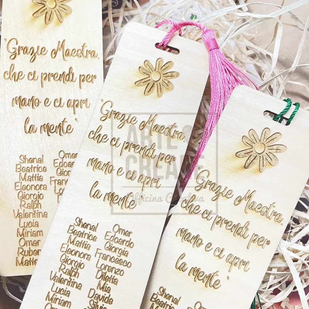 Segnalibro In Legno Personalizzato Per Maestra – Idea Regalo Fine Anno Scolastico